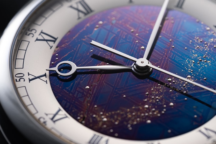De Bethune DB25 Starry Varius Aérolite Paints Solar System On Meteorite Dial