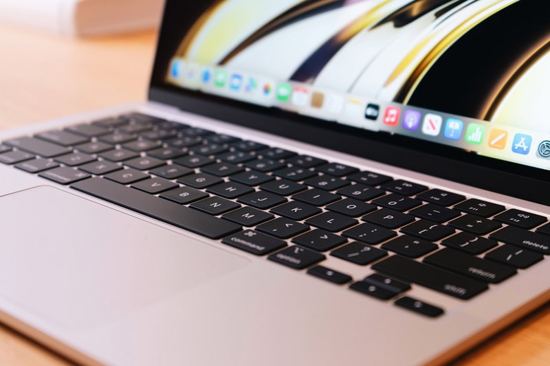 Apple unveils all-new MacBook Air, supercharged by the new M2 chip - Apple