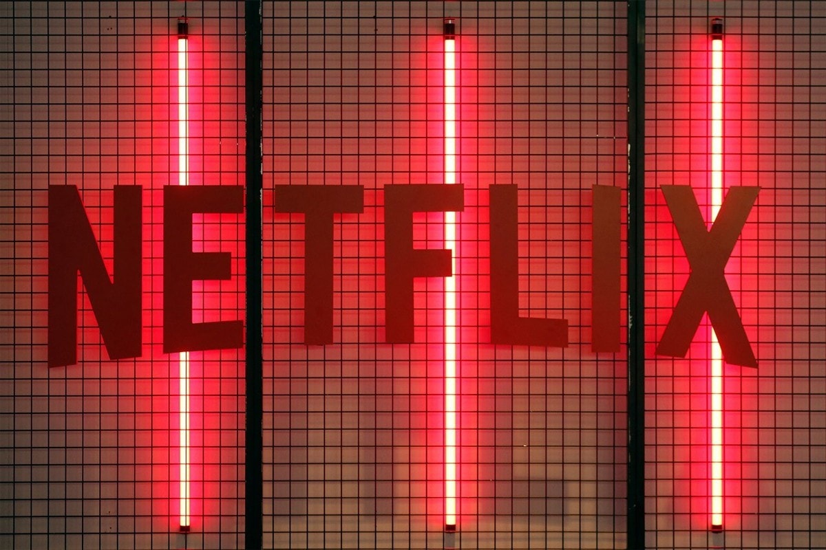 netflix microsoft streaming subscription service plans affordable ad supported tier launch partnership 