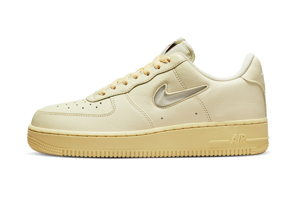 Nike Air Force 1 Low Coconut Milk DO9456-100 Release