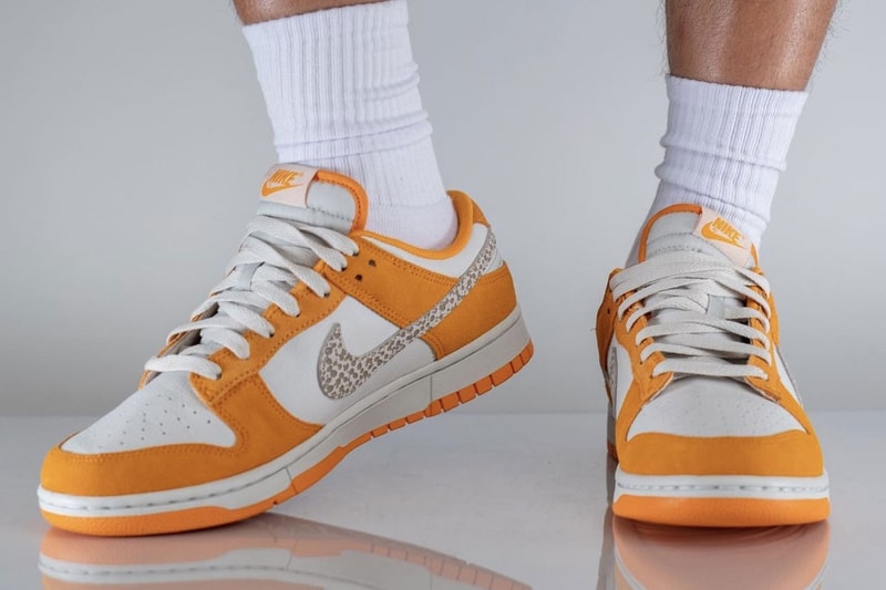 Nike Dunk Low Safari Swoosh DR0156-800 On-Foot Look Kumquat Light Bone-Dark Driftwood