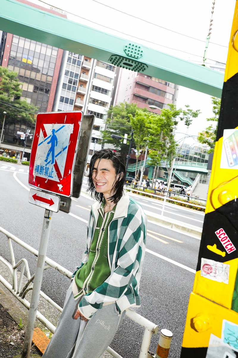 Plateau Studio taiwan japan tokyo taipei shibuya lookbook streetwear youth shirts flannel pleated joggers knit vests jacket flower sweatpants demo release info date price