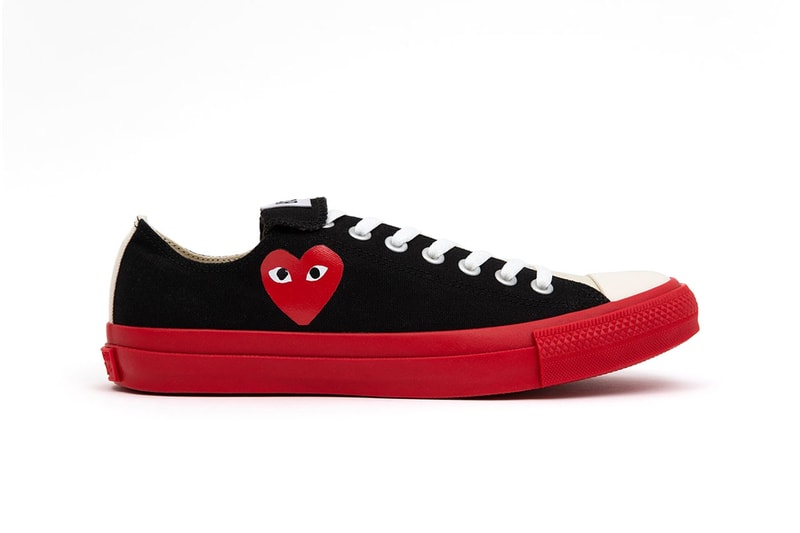 Play Comme des Garcons Converse red black white heart long tongue 