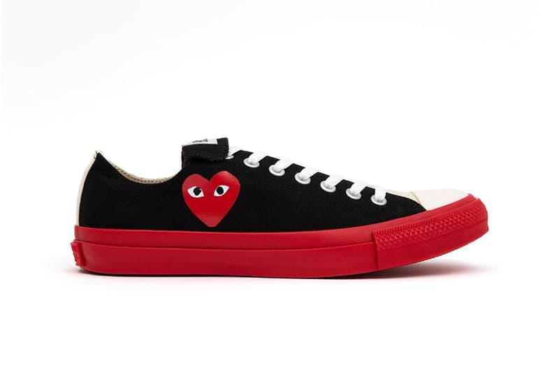 Play Comme des Garcons Converse red black white heart long tongue 