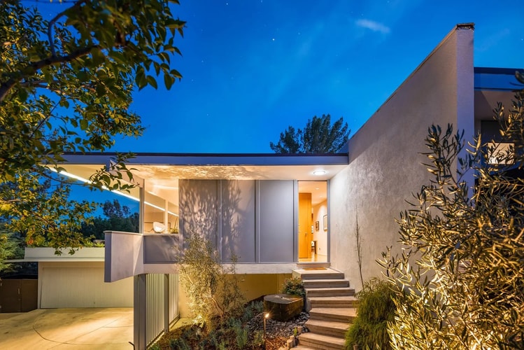 Listings: Richard Neutra's Baldwin House is a Modernist Marvel