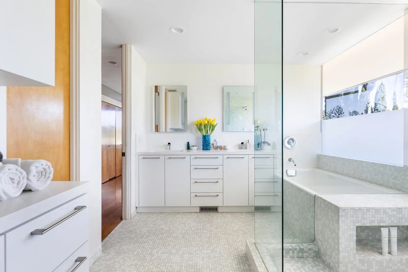 Listings: Richard Neutra's Baldwin House is a Modernist Marvel