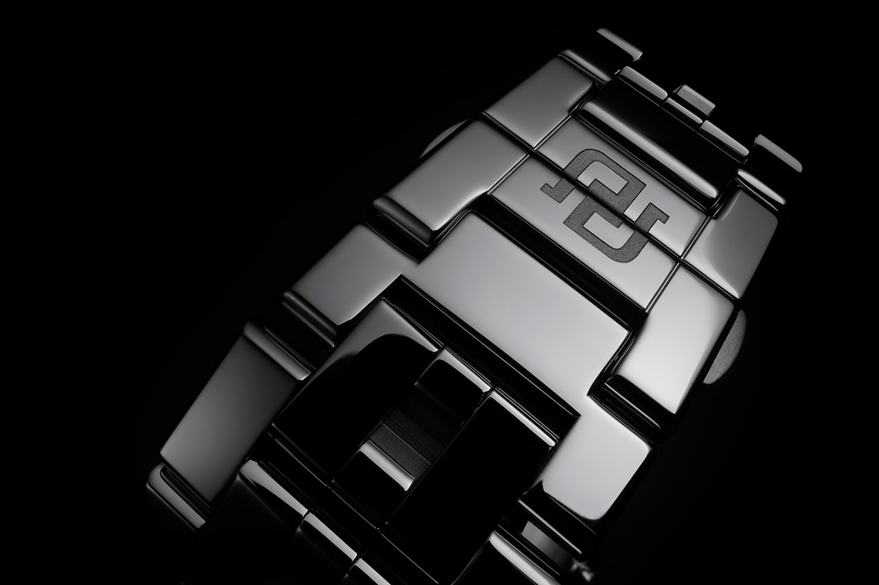 Highly Polished Grade 5 Titanium And Curved Lines Bring Sexy Robots Style Of Japanese Artist To Limited Edition Watch