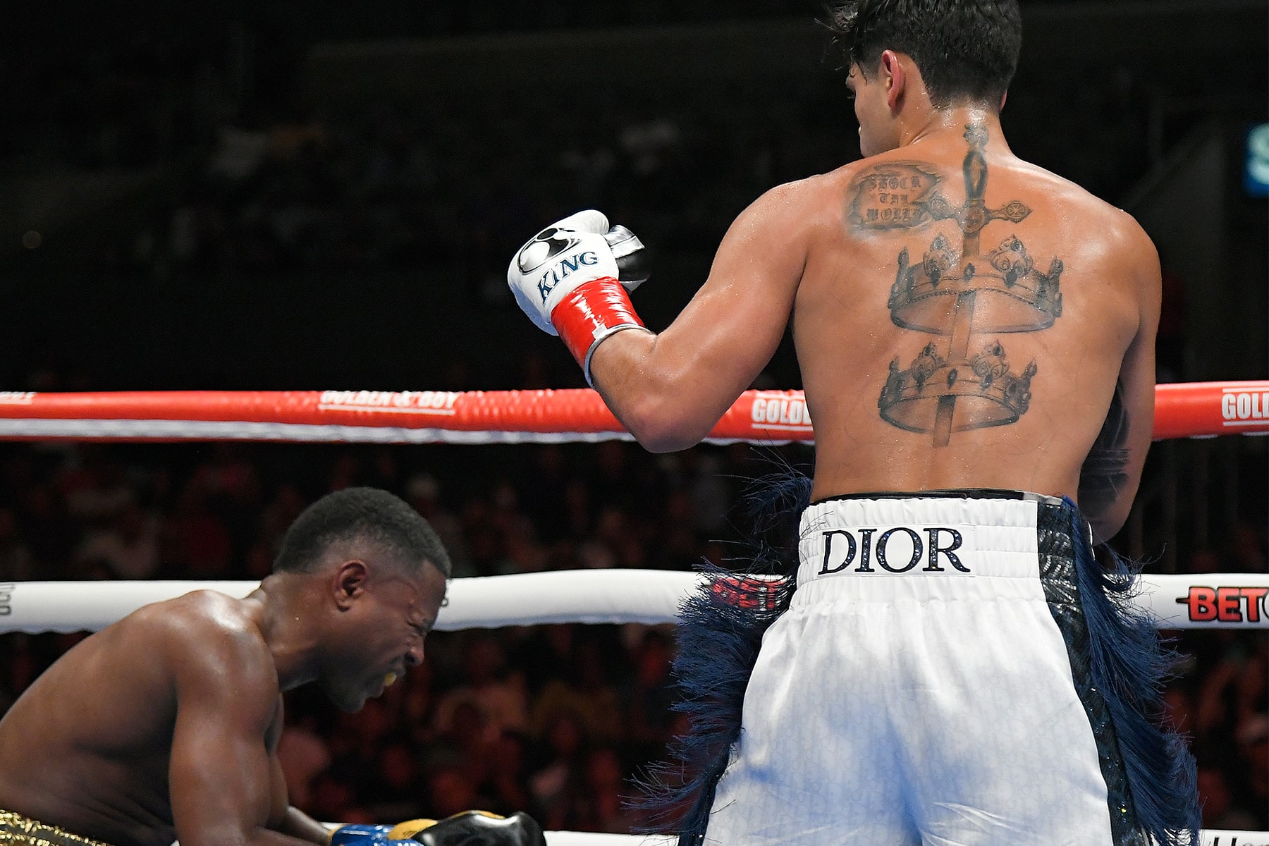 Ryan Garcia vs Javier Fortuna Dior Kim Jones boxing oblique fight outfit