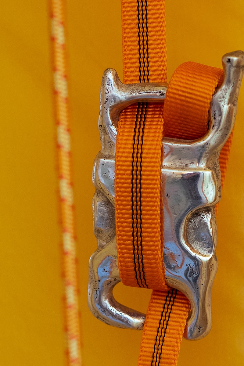 "Sardine Sardine" is an Installation Inspired by Mediterranean Wild Camping