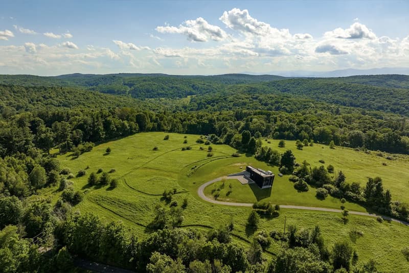 Sotheby’s International Realty Sleeve House Ancram New York 2.3 million usd listing info luxury architecture 