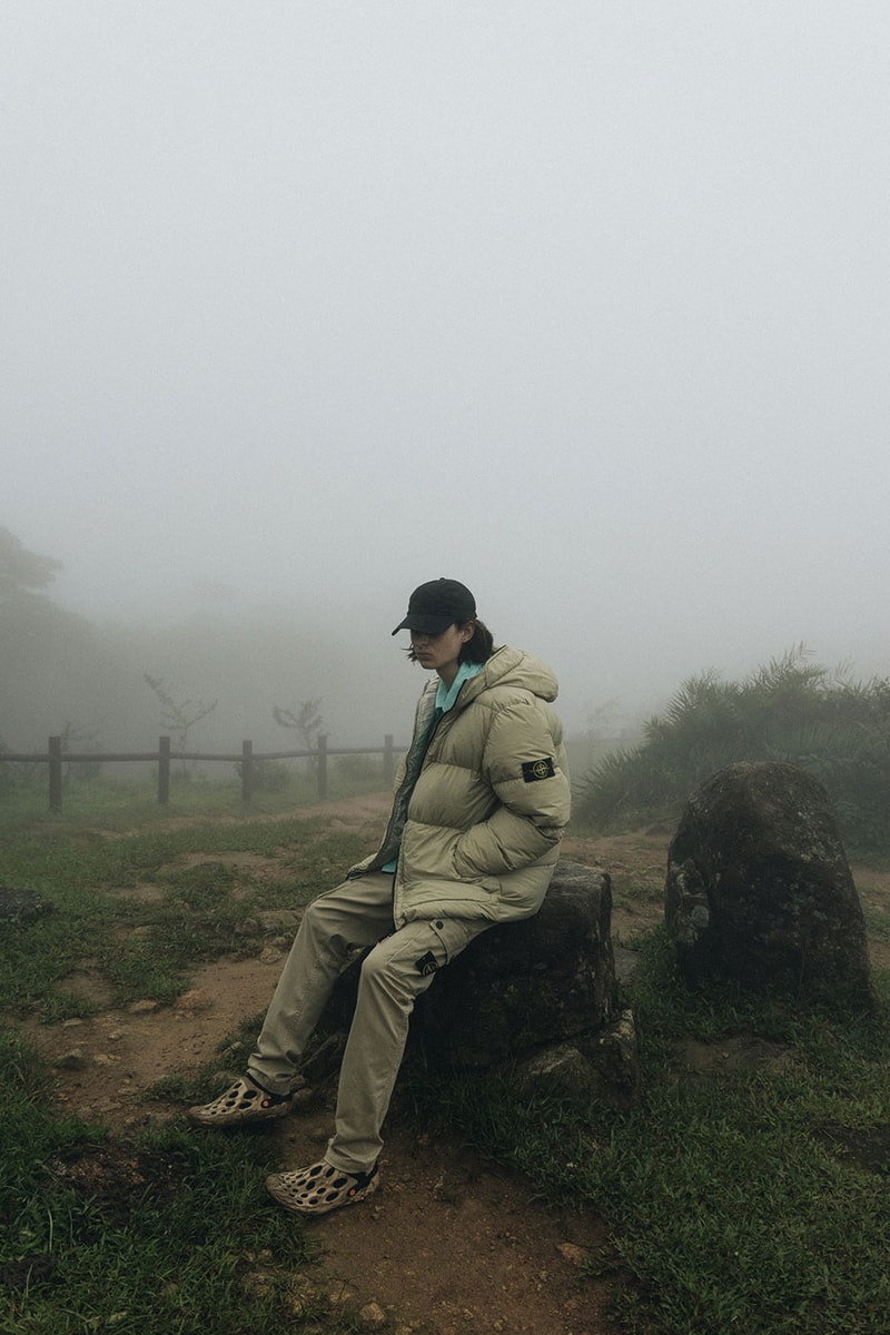 Stone Island Fall/Winter 2022 Collection HBX Release Info Buy Price Sweatshirt T-shirt Down Jacket Vest Puffer Hooded Graphic Print Logo Patch Beanie Sweatpants Sweatshorts Overshirt Utility