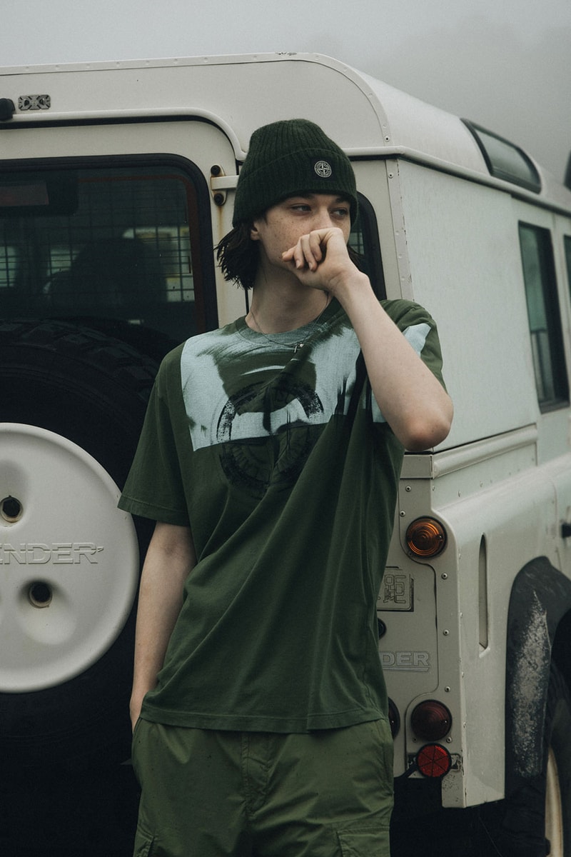 Stone Island Fall/Winter 2022 Collection HBX Release Info Buy Price Sweatshirt T-shirt Down Jacket Vest Puffer Hooded Graphic Print Logo Patch Beanie Sweatpants Sweatshorts Overshirt Utility