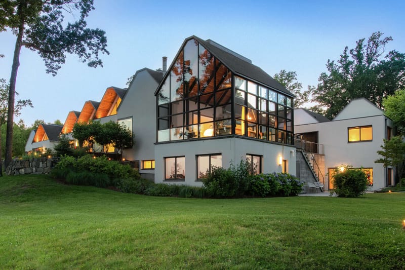 Listings: The Origami House Is a Mathematical Masterpiece