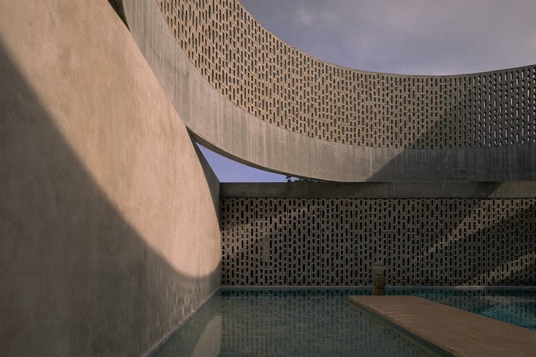 Wóolis House by Arkham Projects is Arranged Around a Central "Heart"