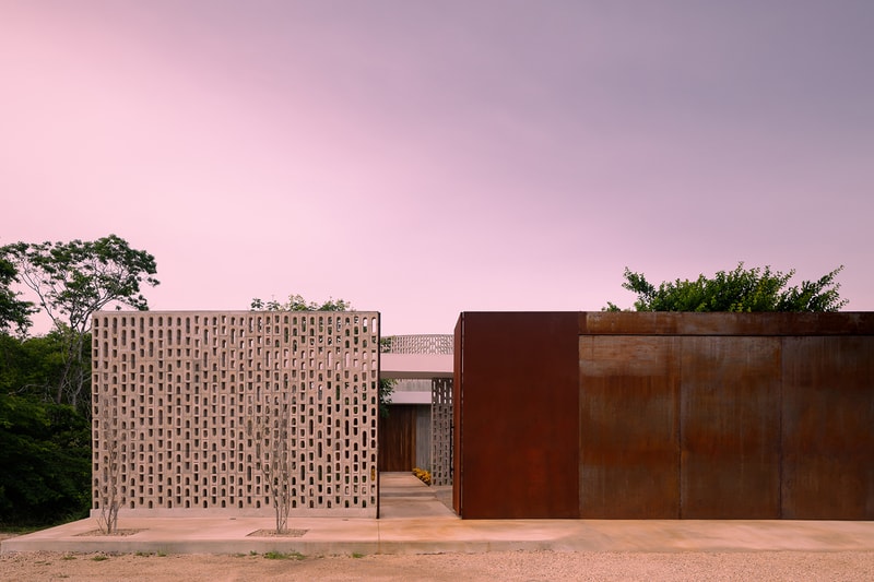 Wóolis House by Arkham Projects is Arranged Around a Central "Heart"