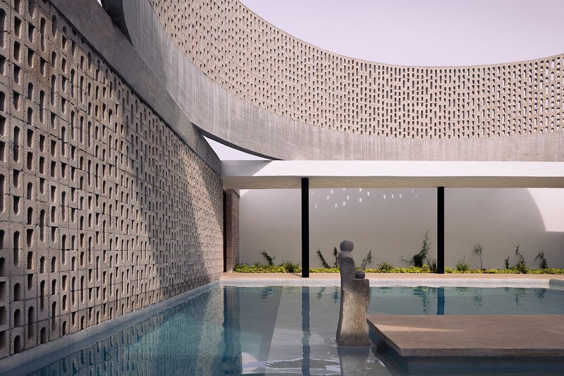 Wóolis House by Arkham Projects is Arranged Around a Central "Heart"