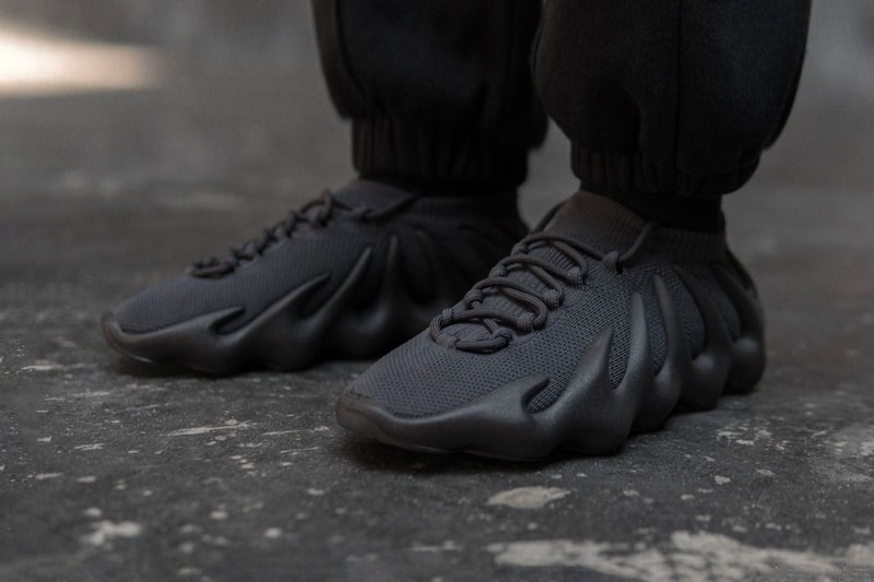 adidas YEEZY 450 Utility Black On-Foot Look Release Info ho3665 Date Buy Price 