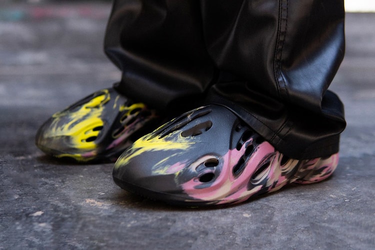Take an On-Foot Look at the adidas YEEZY Foam Runner "MX Carbon"