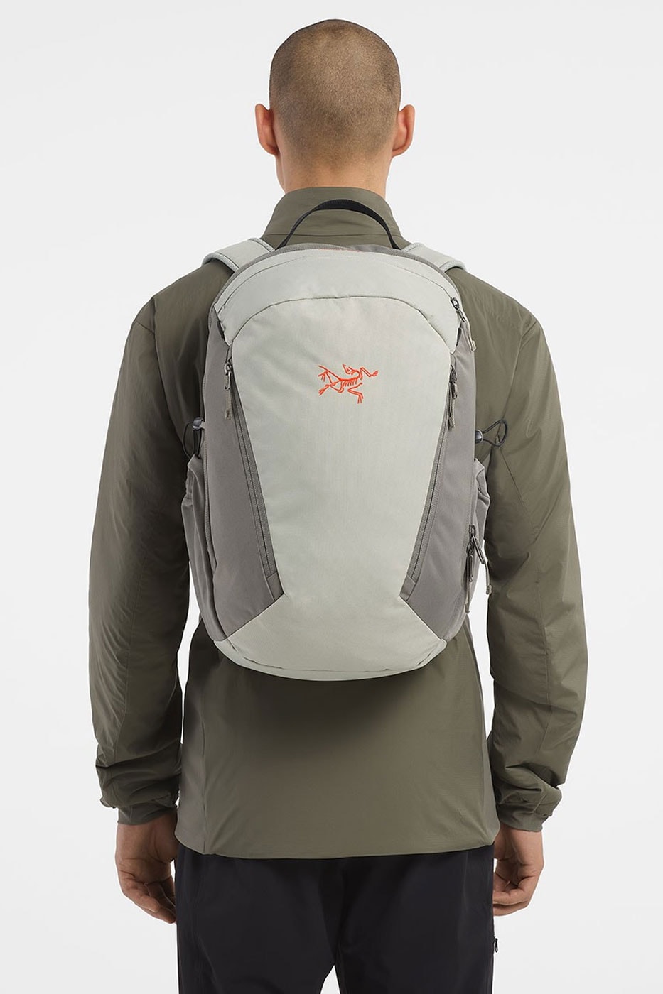 Arc'teryx Releases Its First Updated Version of Its "Mantis" Backpack outdoors accessories 16L capacity travel compact environmental