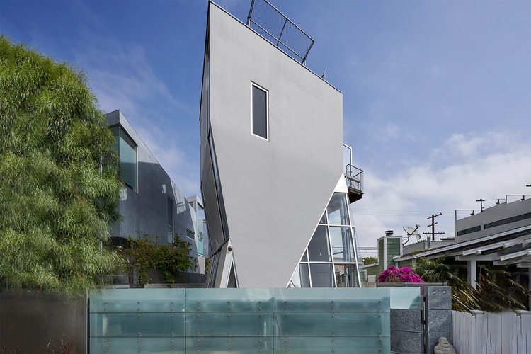 Listings: Coop Himmelb(l)au's First Home in the United States Is Headed to Market