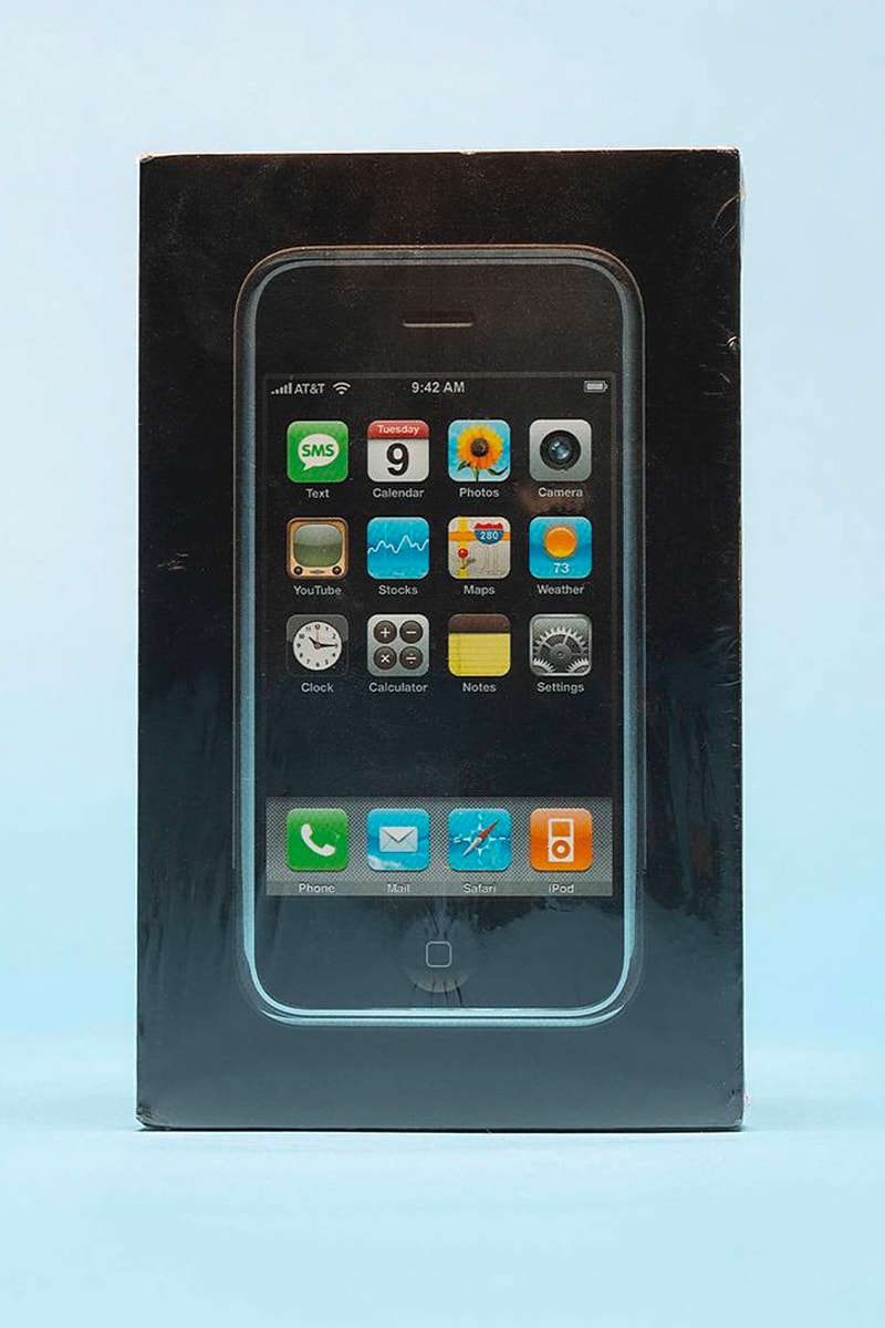 Unopened First Generation Apple iPhone Auctions for Over $35,000 USD steve jobs rr auction smartphones apple 8gb california