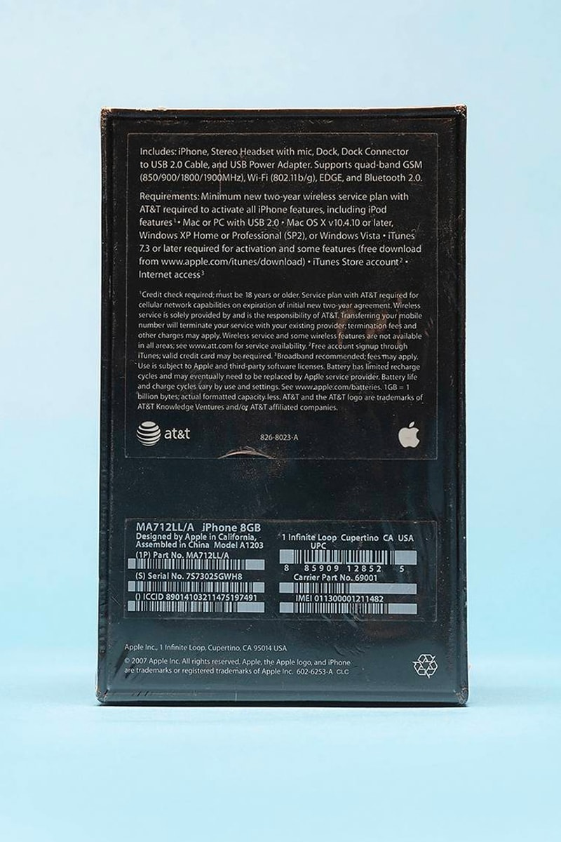 Unopened First Generation Apple iPhone Auctions for Over $35,000 USD steve jobs rr auction smartphones apple 8gb california