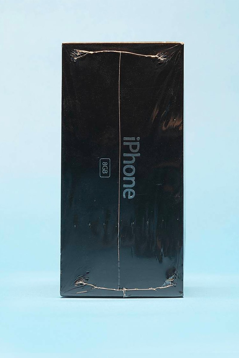 Unopened First Generation Apple iPhone Auctions for Over $35,000 USD steve jobs rr auction smartphones apple 8gb california