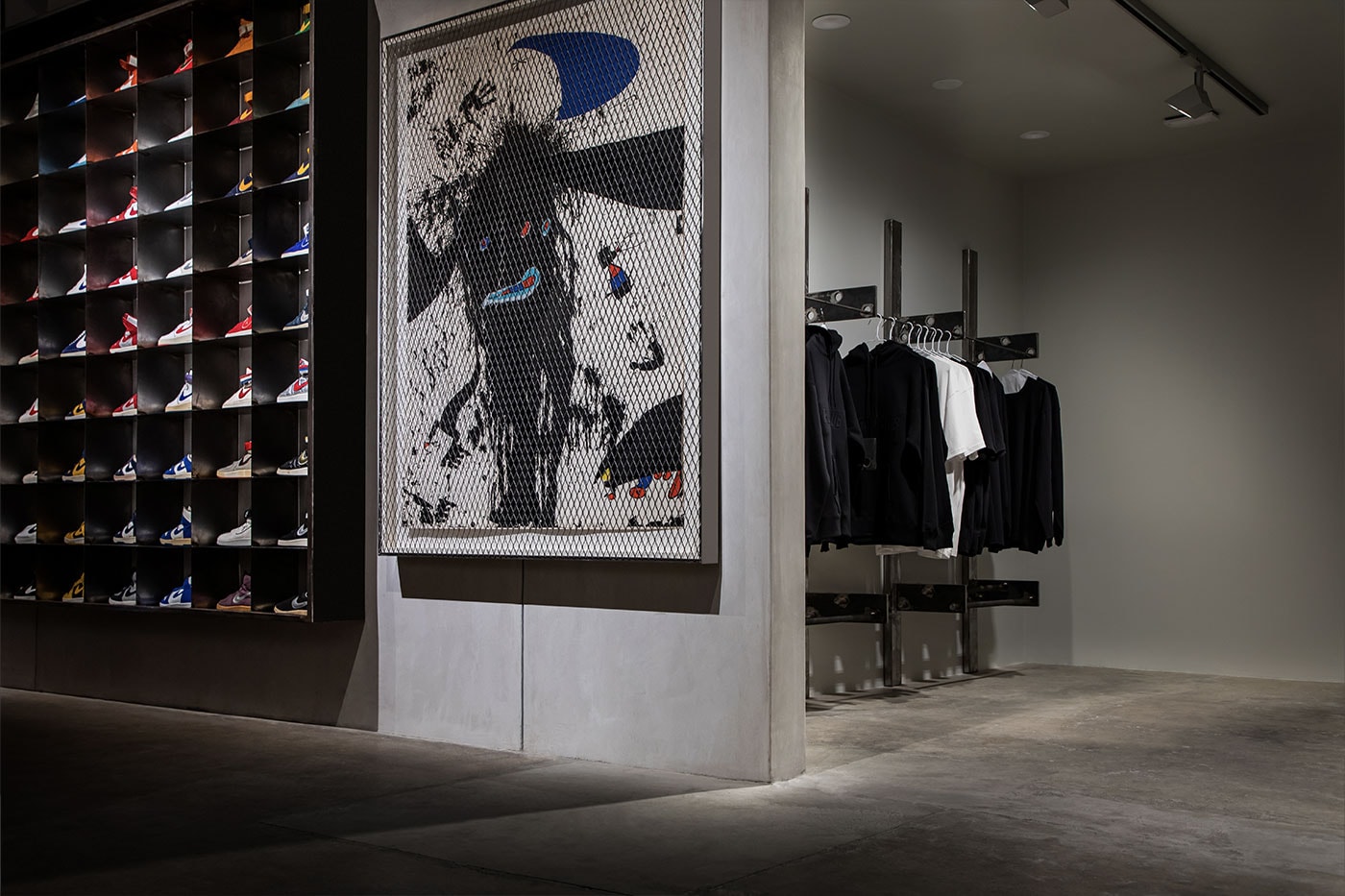Paris Saint-Germain and Fanatics reveal new Los Angeles store; the first  standalone European club retail location in North America — Fanatics Inc