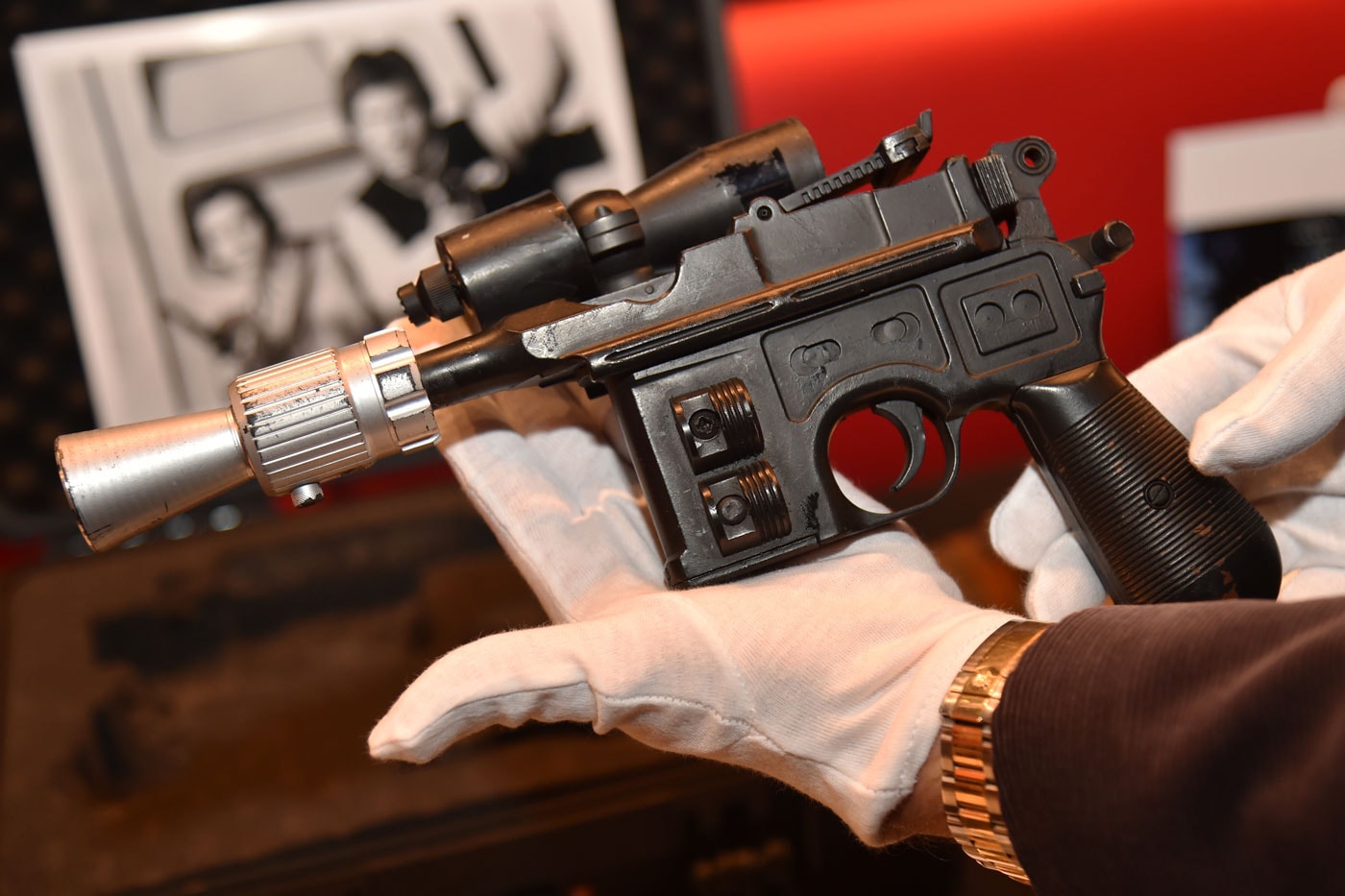 Han Solo star wars A New Hope Blaster Auction 1 million USD harrison ford 