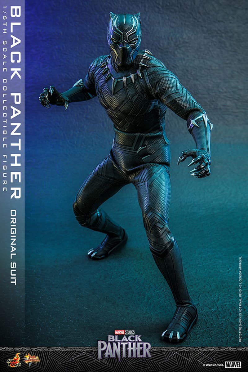 hot toys marvel studios cinematic universe black panther king t challa chadwick boseman 1 6th scale figure collectible reissue 