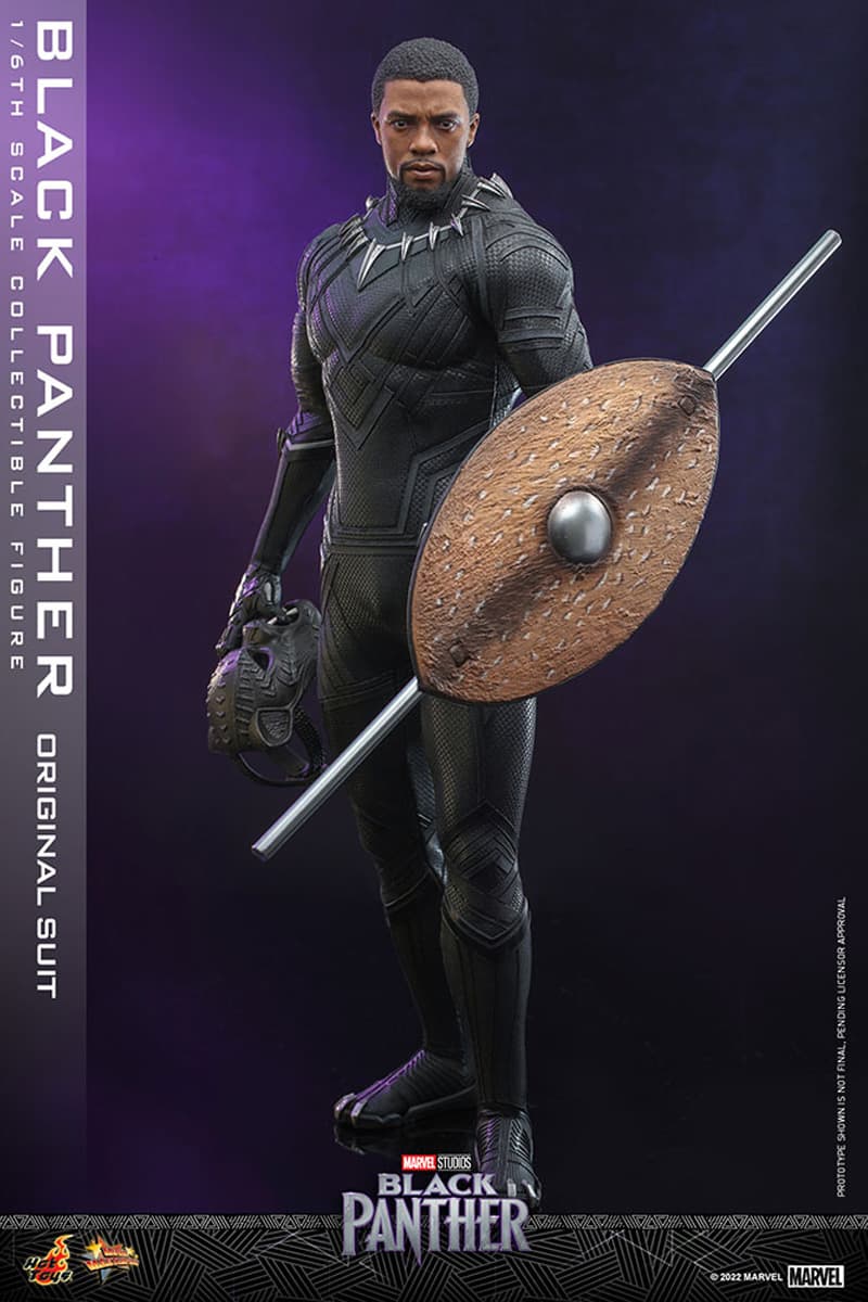 hot toys marvel studios cinematic universe black panther king t challa chadwick boseman 1 6th scale figure collectible reissue 