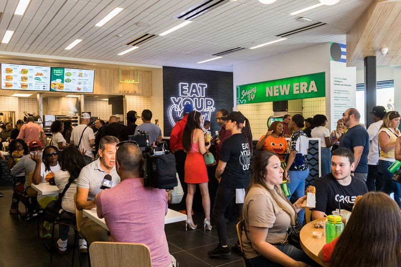 Kevin Hart Plant-Based Quick Service Restaurant Hart House Inside Look Info Taste Review 
