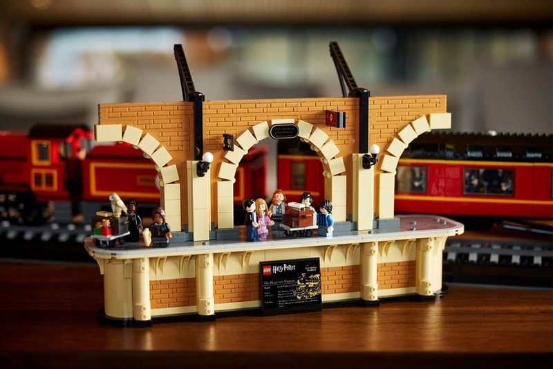 LEGO harry potter Hogwarts Express train kings cross station railway platform Collectors Edition release info date price