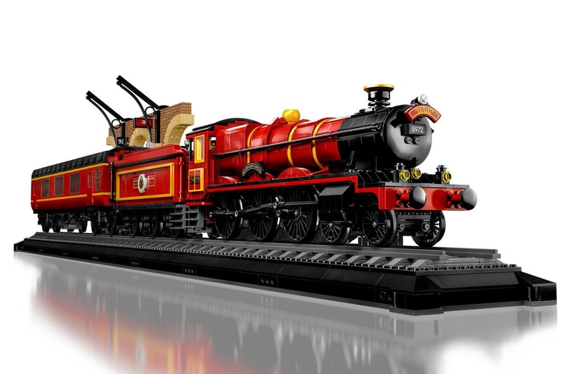 LEGO harry potter Hogwarts Express train kings cross station railway platform Collectors Edition release info date price