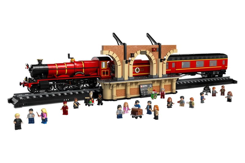 LEGO harry potter Hogwarts Express train kings cross station railway platform Collectors Edition release info date price 