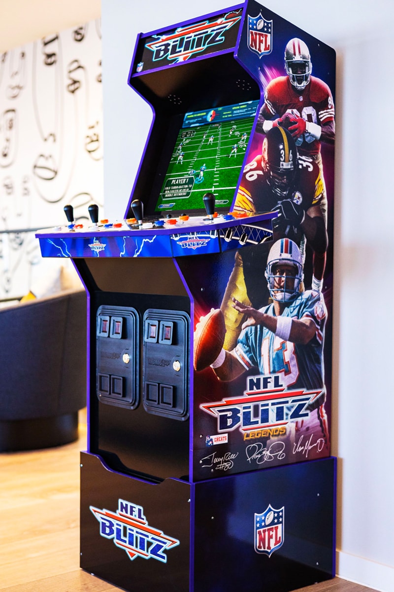 Arcade1Up NFL Blitz Legends Arcade Machine - 4 Player, 5-foot tall  full-size stand-up game for home with WiFi for online multiplayer,  leaderboards