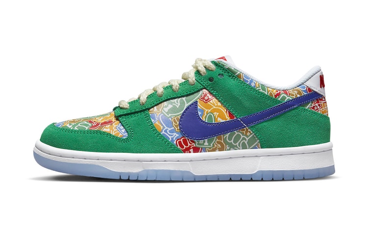 Foam Fingers Cover This Nike Dunk Low