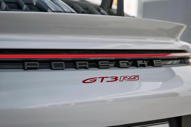 Purpose-built for performance: the new Porsche 911 GT3 RS - Porsche  Newsroom USA