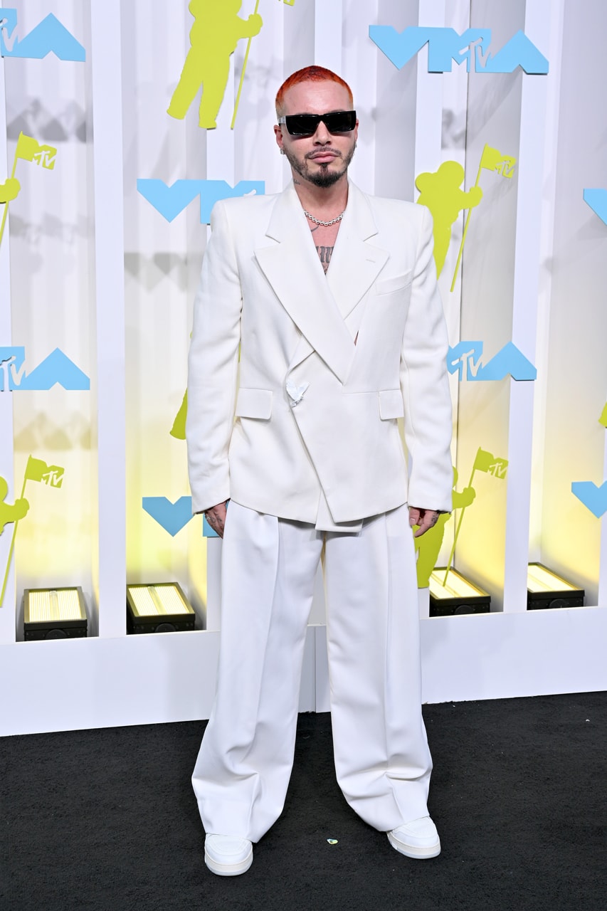 The 2022 VMAs red carpet was dominated by green, black and white color palettes