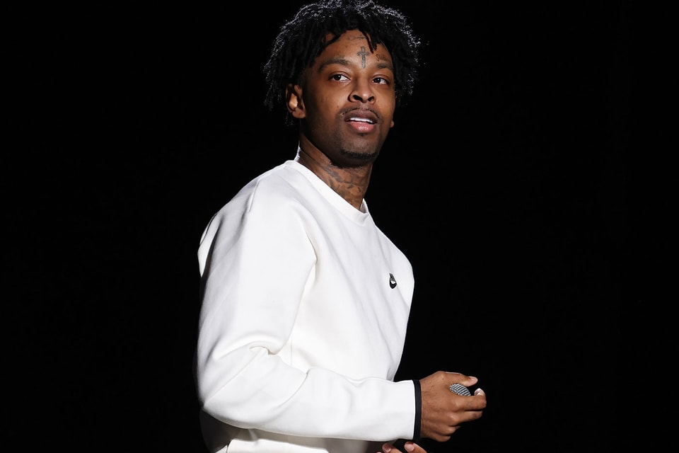 21 Savage Removes Grill, Shows Off New Smile News - All Rap News