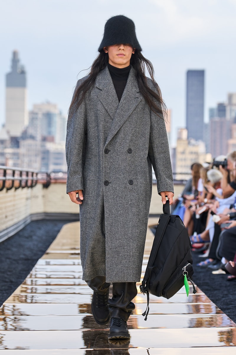 COS FW22 Serves Up Contemporary Sophistication for NYFW Debut Fashion