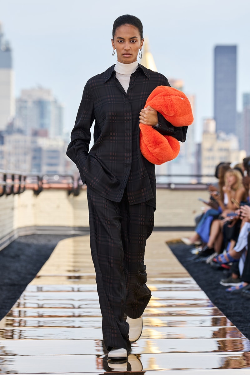 COS FW22 Serves Up Contemporary Sophistication for NYFW Debut Fashion
