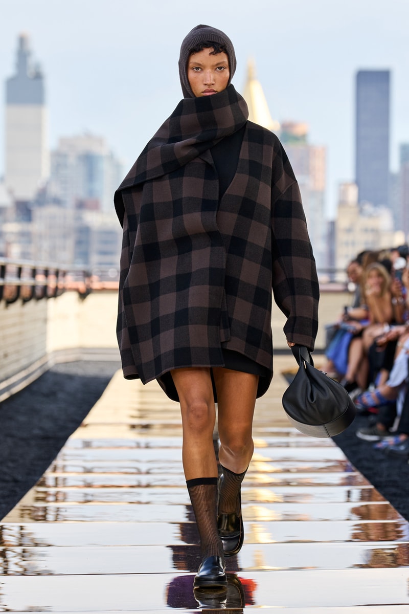 COS FW22 Serves Up Contemporary Sophistication for NYFW Debut Fashion