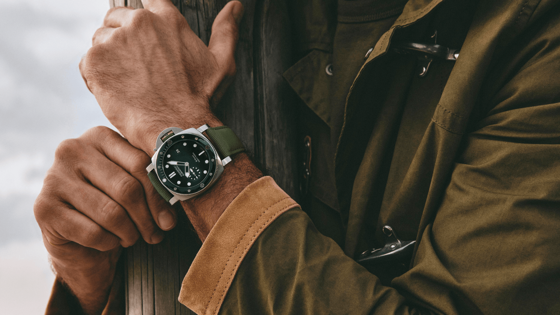 Panerai Submersible Collection Eco-Friendly Eco-Conscious Recycled Repurposed Timepieces eLAB-ID™️ QuarantaQuattro eSteel™️ Grigio Roccia and QuarantaQuattro eSteel™️ Verde Smeraldo