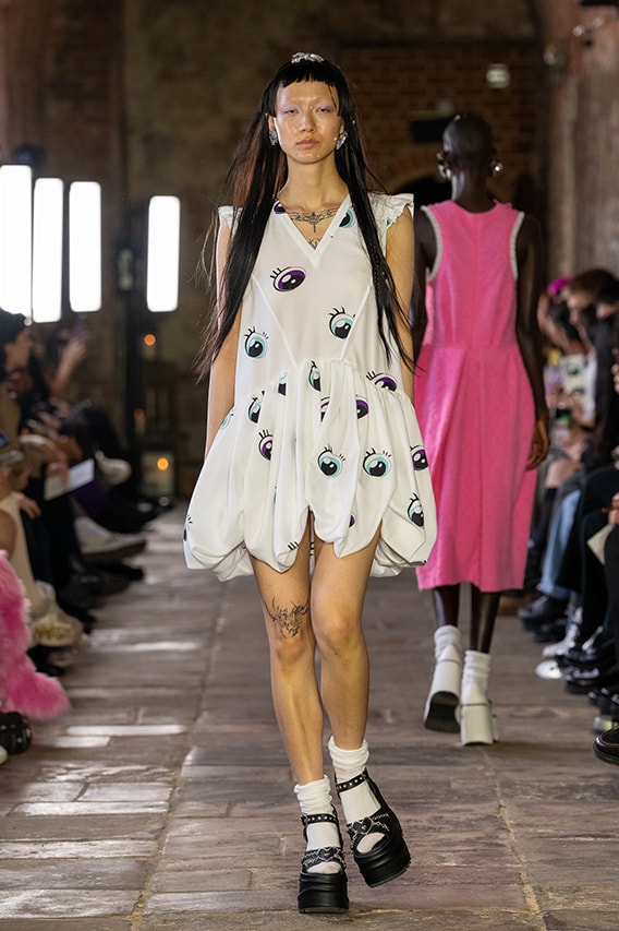 BMUET(TE) Spring Summer 2023 London Fashion Week SS23 Runway Show Seoul Byungmun Seo Jina Um