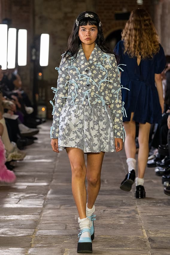 BMUET(TE) Spring Summer 2023 London Fashion Week SS23 Runway Show Seoul Byungmun Seo Jina Um