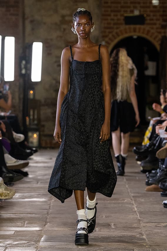 BMUET(TE) Spring Summer 2023 London Fashion Week SS23 Runway Show Seoul Byungmun Seo Jina Um