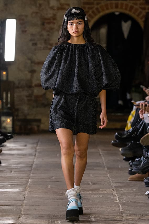 BMUET(TE) Spring Summer 2023 London Fashion Week SS23 Runway Show Seoul Byungmun Seo Jina Um