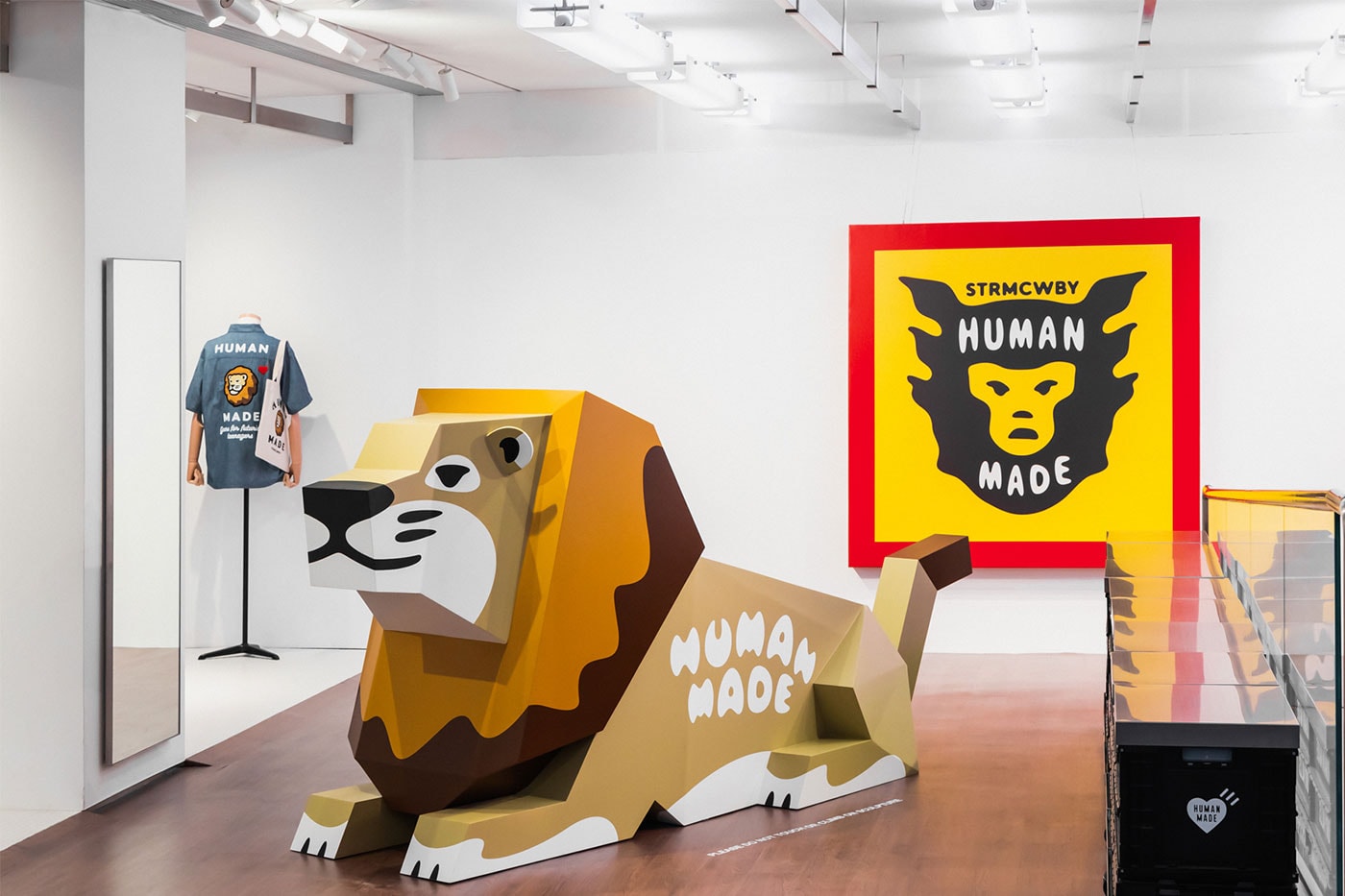 HUMAN MADE HBX Pop-Up Store Lion Figure Decoration Info Collection Release Hong Kong