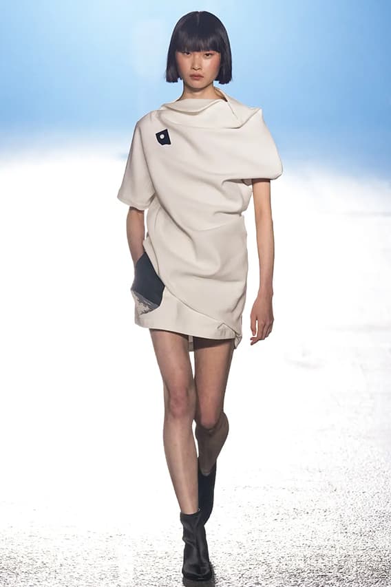 Issey Miyake Paris Fashion Week SS23 Spring Summer 2023 Runway Show Posthumous Collection Review Looks Images